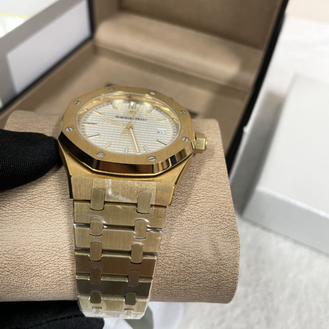 Audemars Piguet Men's Watch   41mm - PerfectKickZ