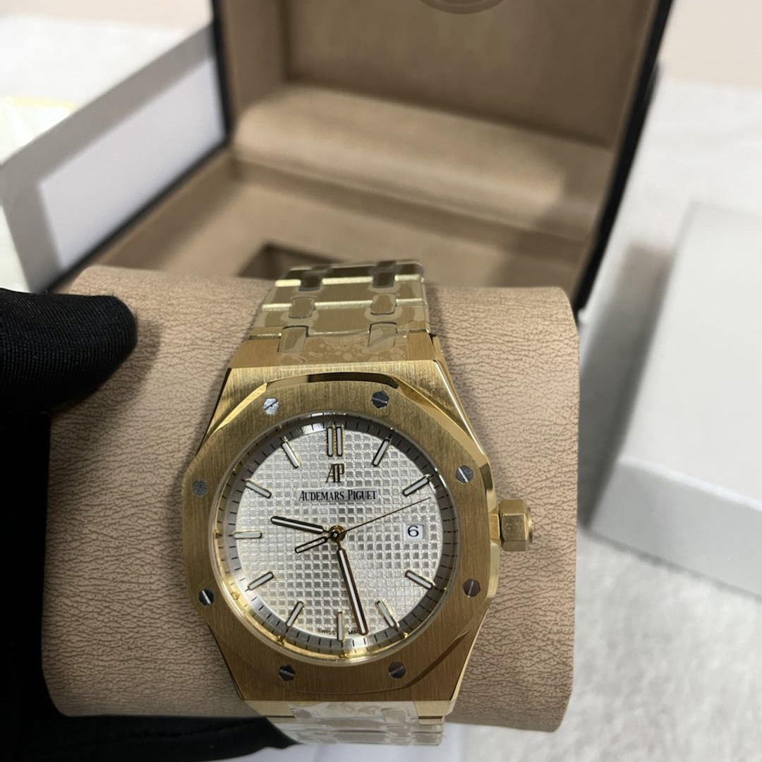 Audemars Piguet Men's Watch   41mm - PerfectKickZ