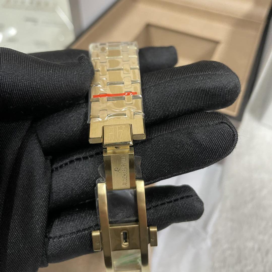 Audemars Piguet Men's Watch   41mm - PerfectKickZ