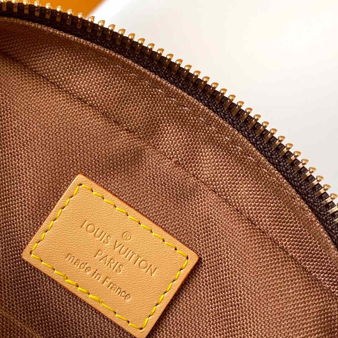 Louis Vuitton Danube   M14013 - PerfectKickZ