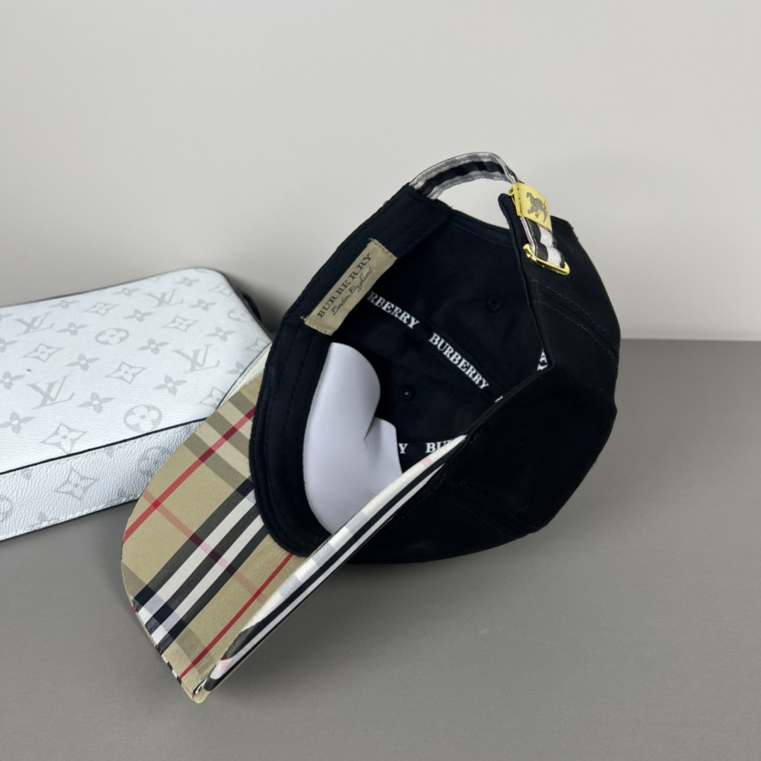 Burberry Baseball Cap - PerfectKickZ