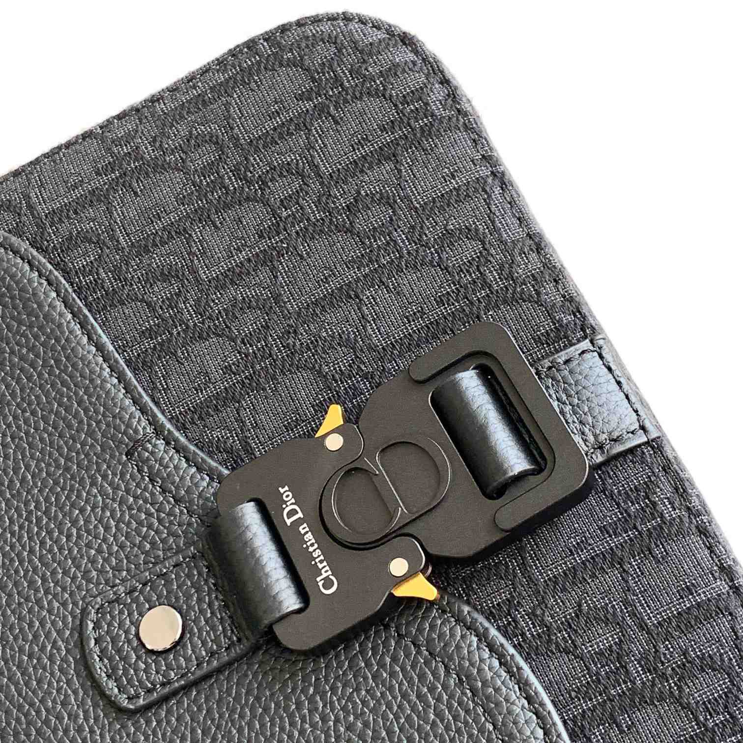 Dior Small Saddle Messenger Bag With Flap - PerfectKickZ