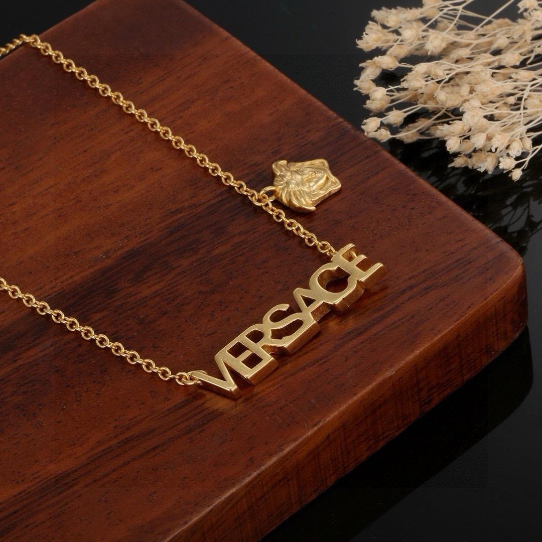Versace Necklace - PerfectKickZ