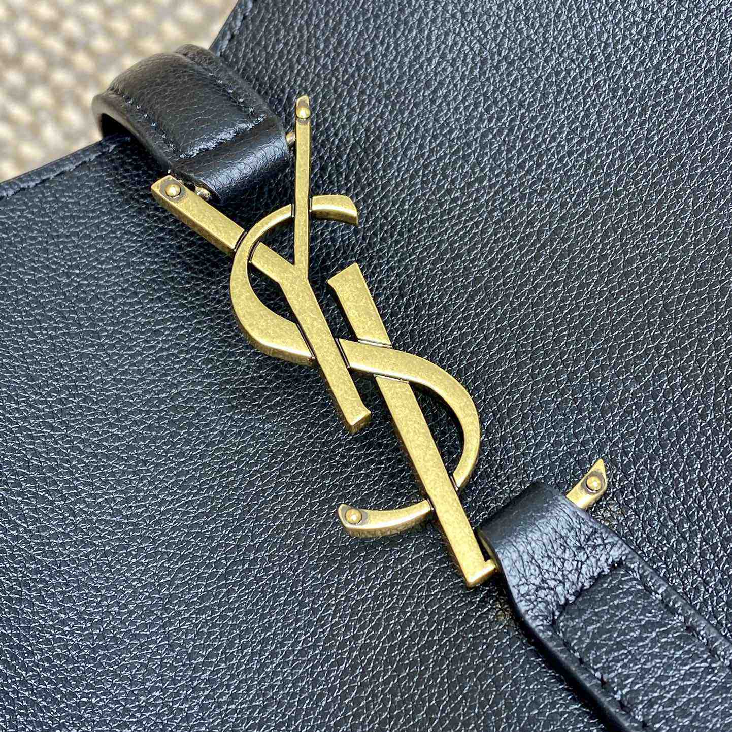 Saint Laurent LE 5 À 7 Supple Small In Grained Leather - PerfectKickZ