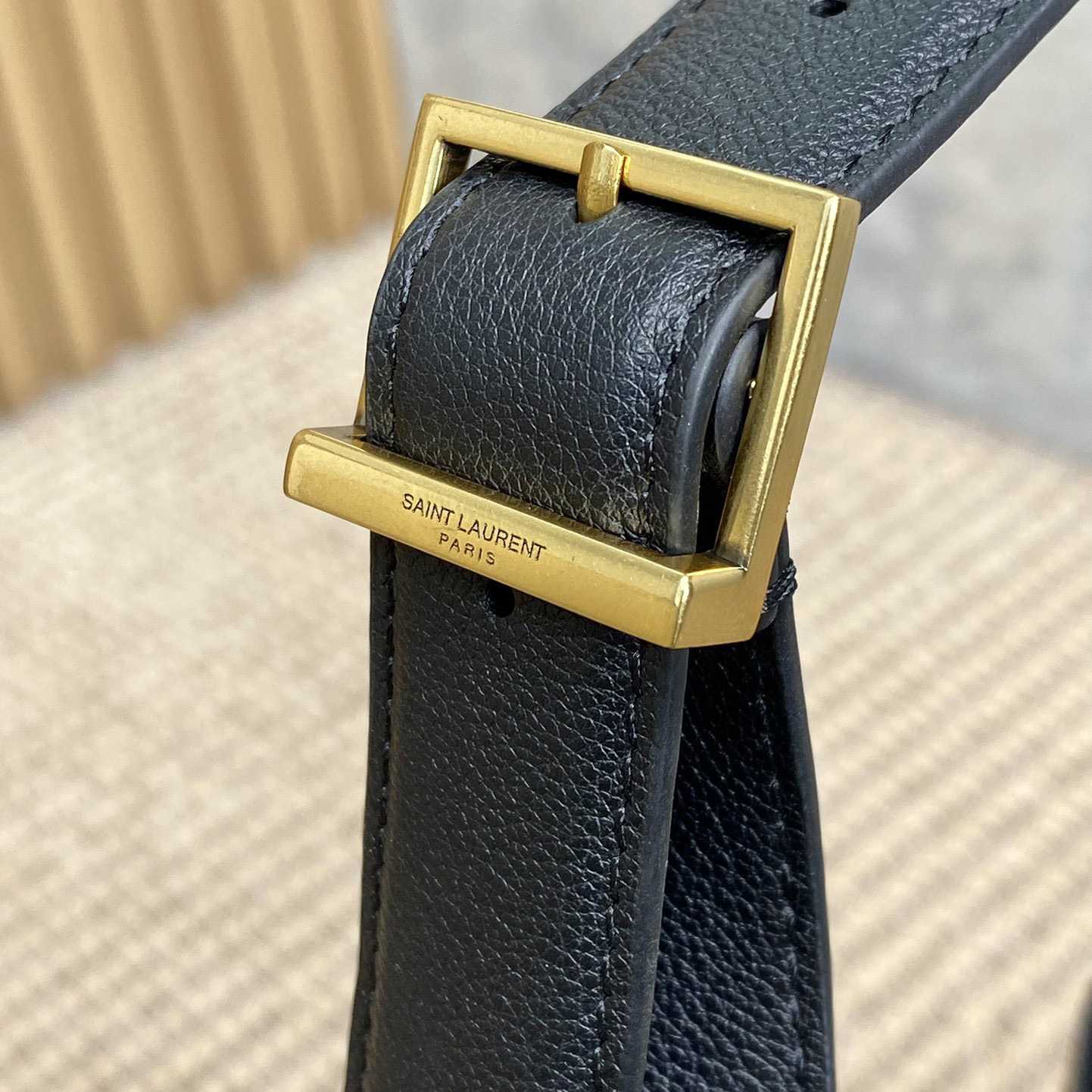 Saint Laurent LE 5 À 7 Supple Small In Grained Leather - PerfectKickZ