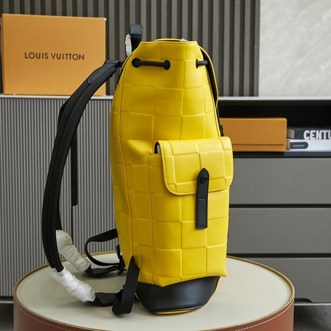 Louis Vuitton Christopher MM  M25016 - PerfectKickZ