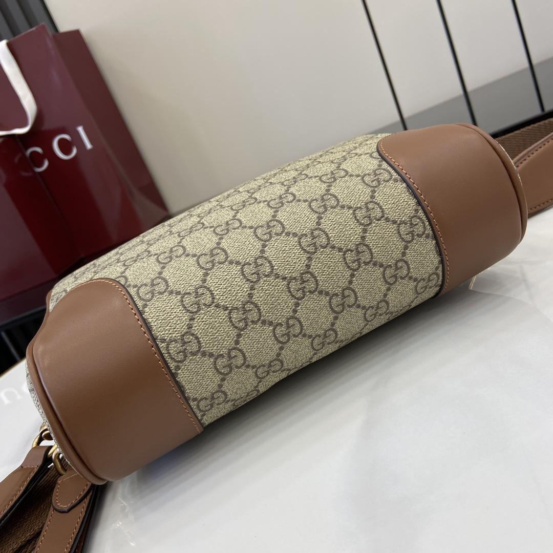 Gucci GG Emblem Small Crossbody Bag - PerfectKickZ