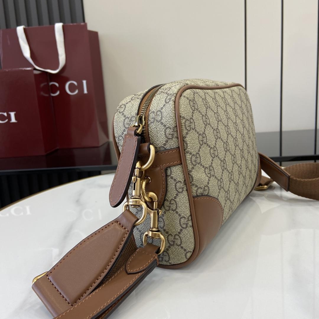 Gucci GG Emblem Small Crossbody Bag - PerfectKickZ