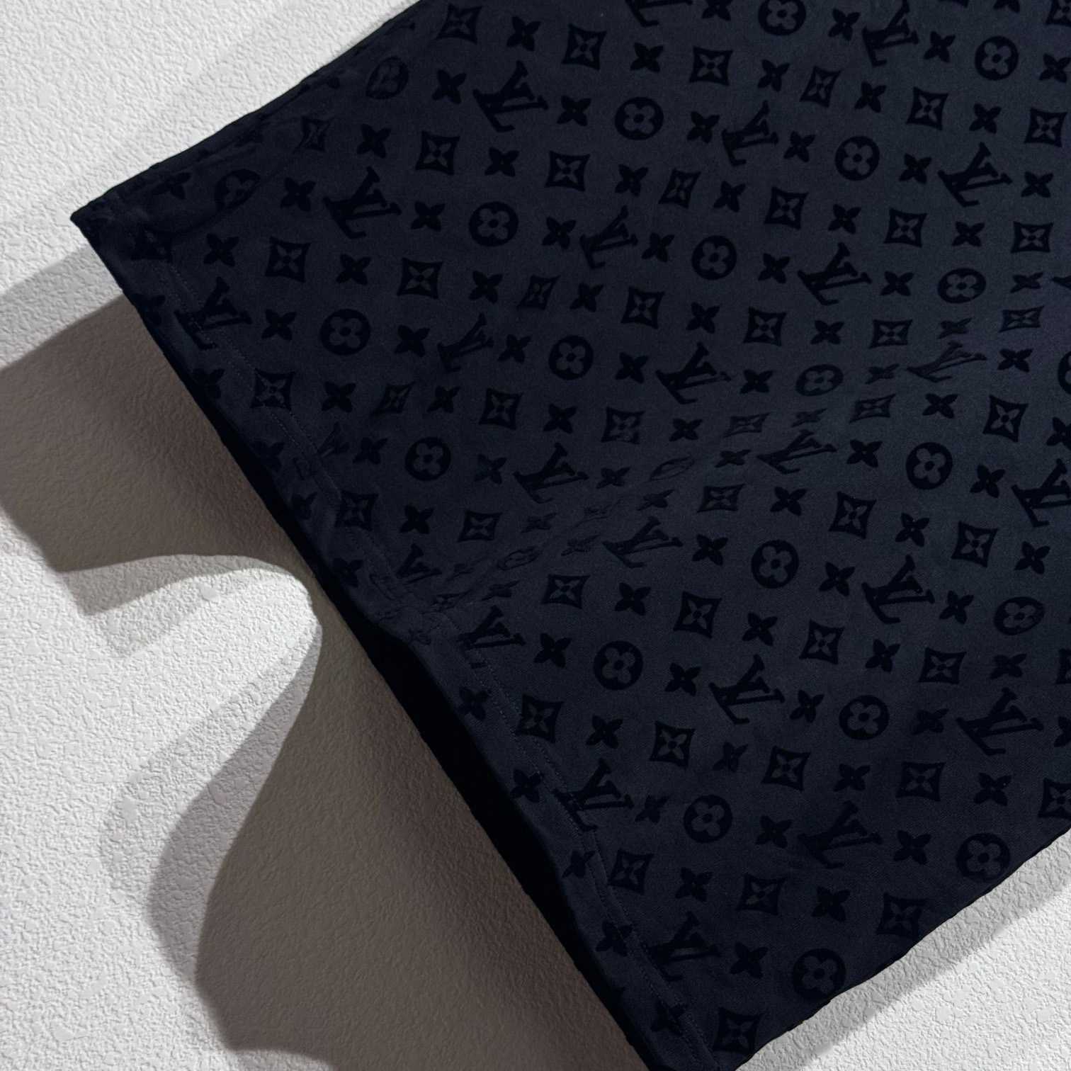 Louis Vuitton Monogram T-Shirt - PerfectKickZ