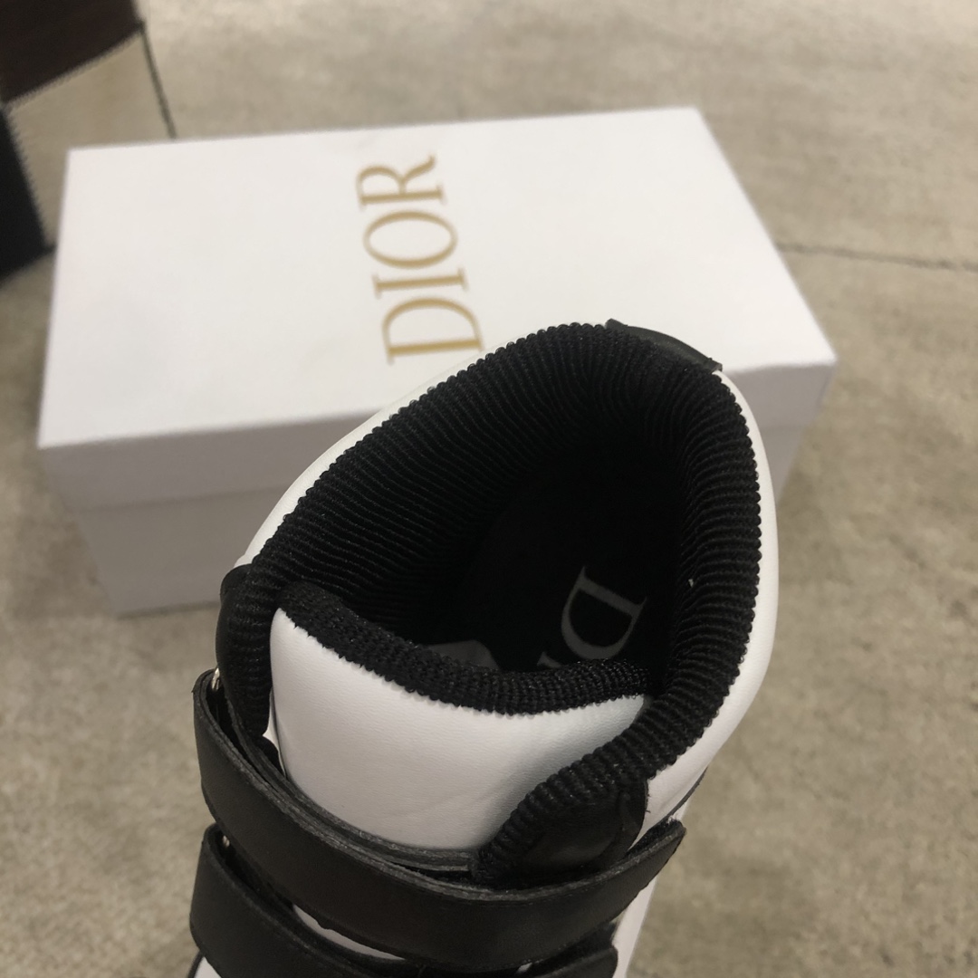 Dior Kids Sneakers - PerfectKickZ