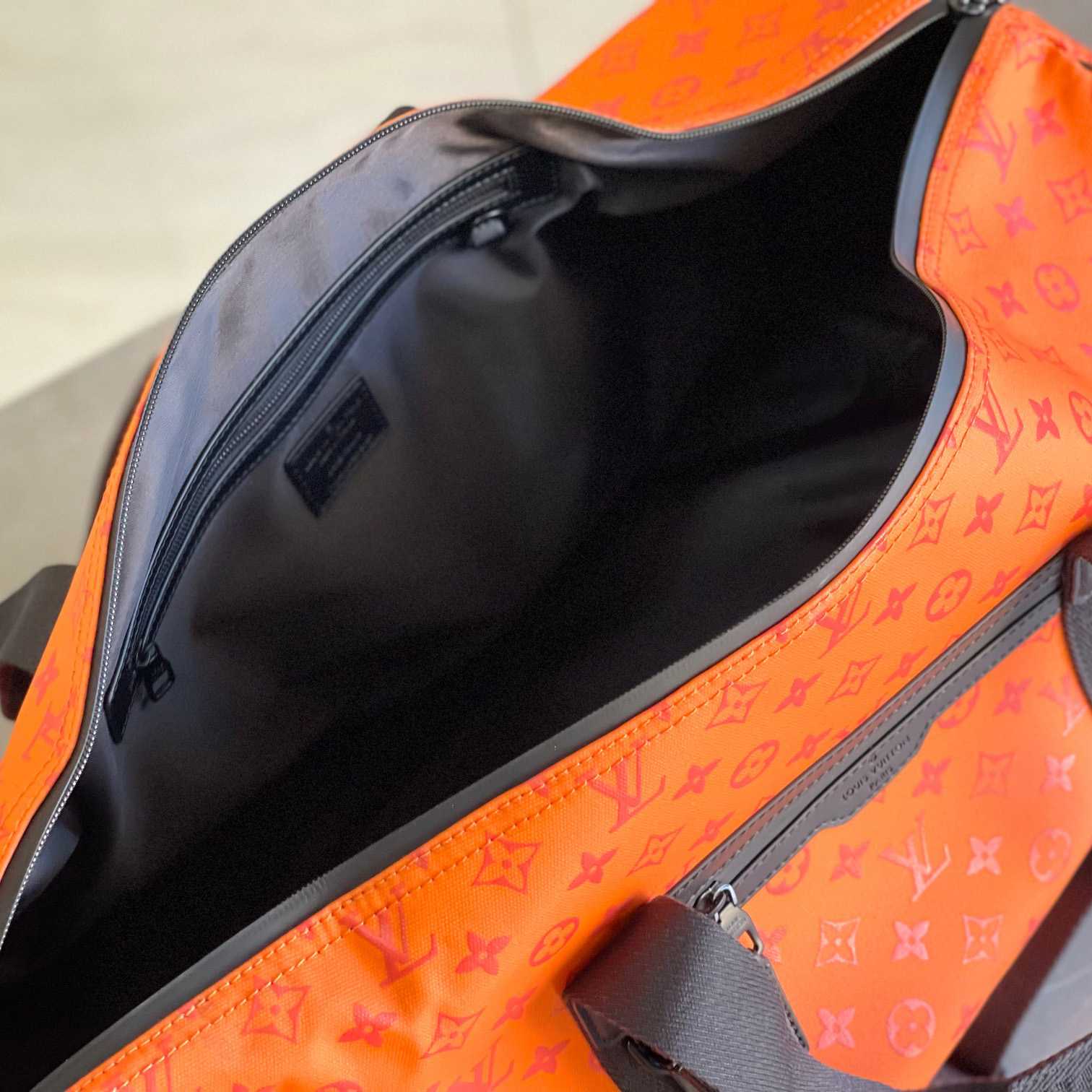 Louis Vuitton Keepall Sport  M12724 - PerfectKickZ
