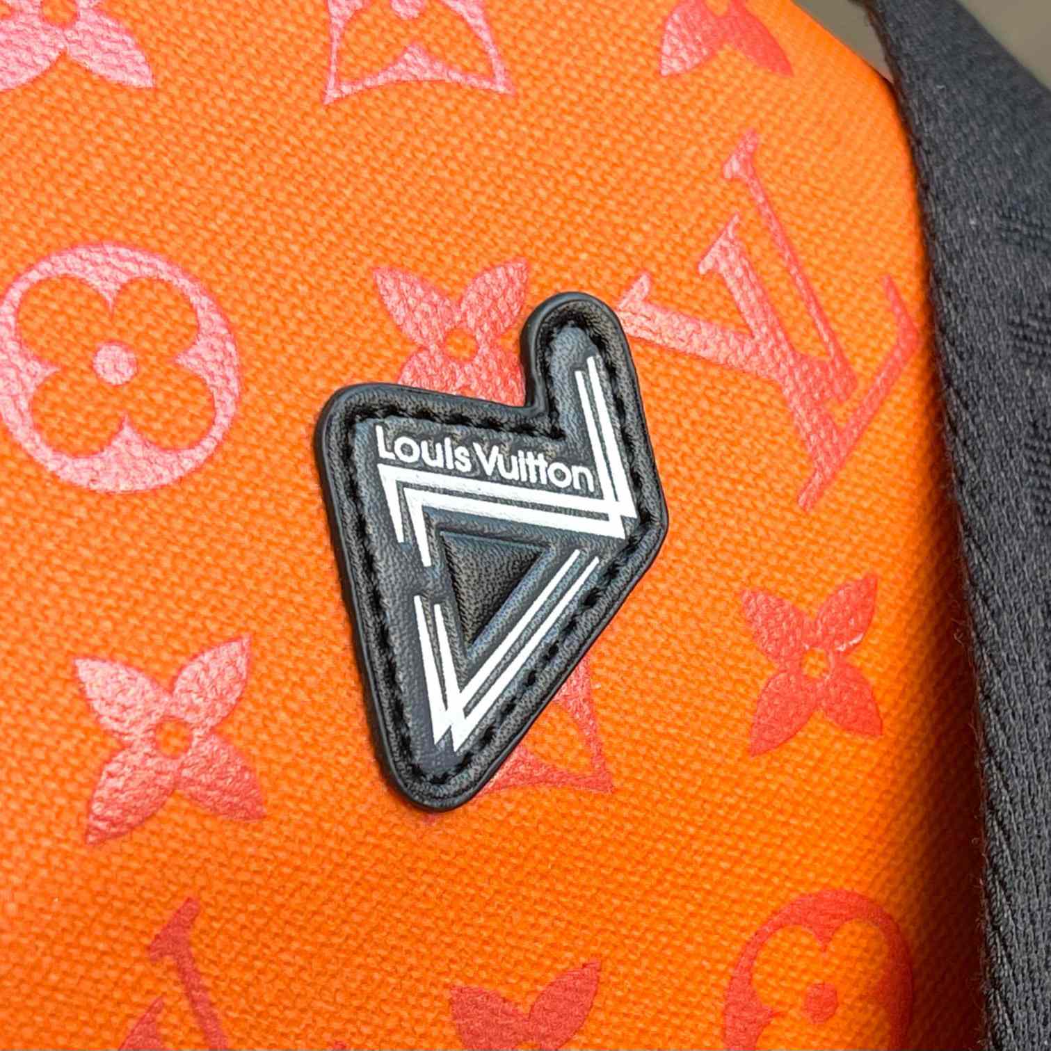Louis Vuitton Keepall Sport  M12724 - PerfectKickZ