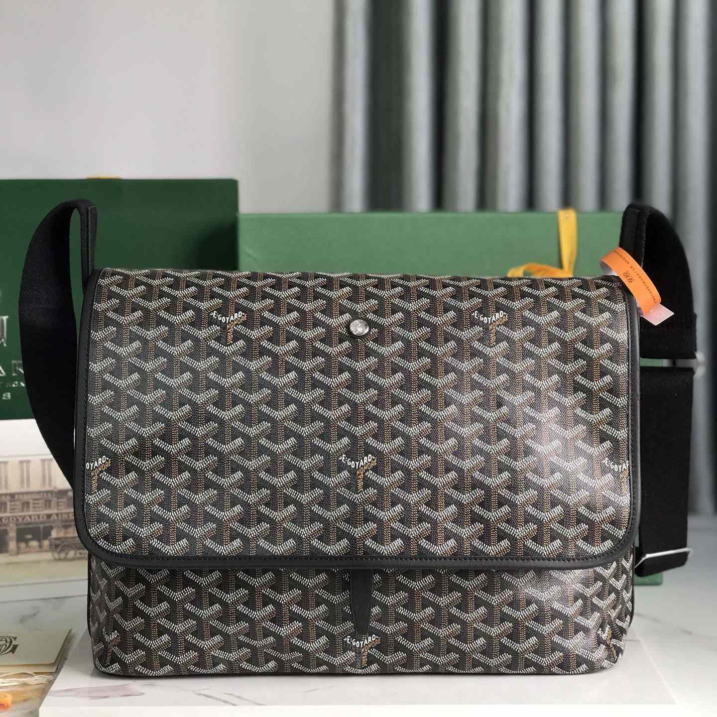 Goyard Capetien MM Messenger Bag   - PerfectKickZ
