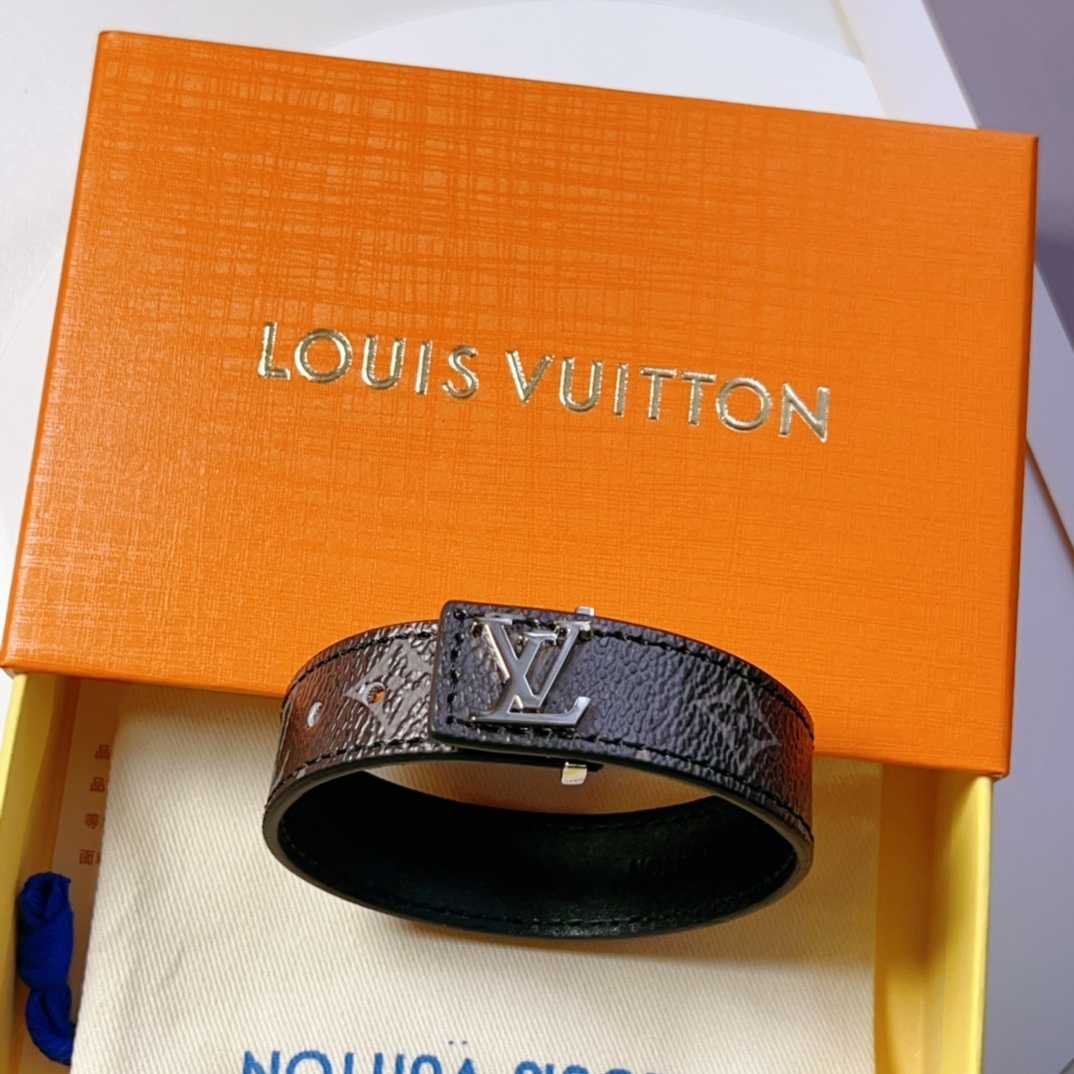 Louis Vuitton LV Slim Bracelet - PerfectKickZ