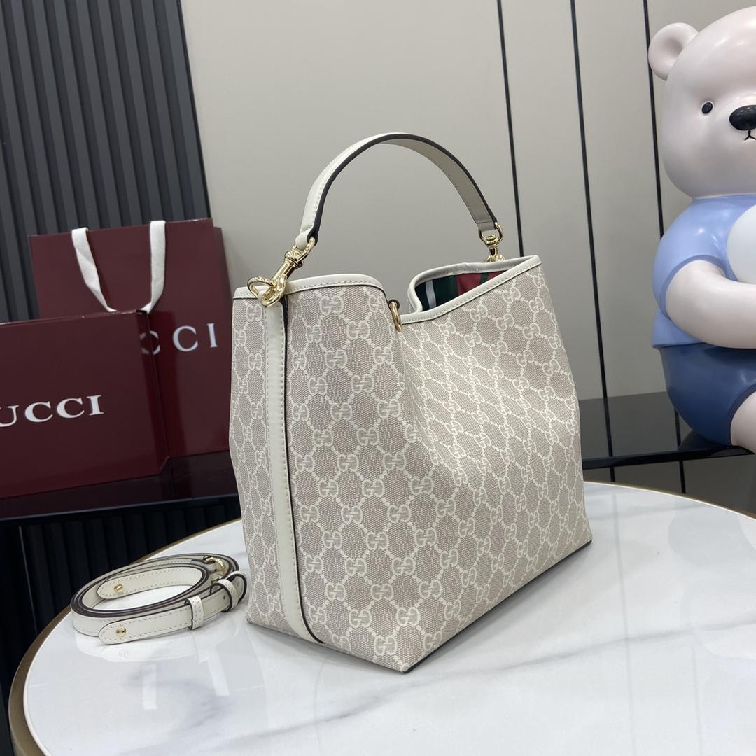 Gucci GG Emblem Small Shoulder Bag - PerfectKickZ