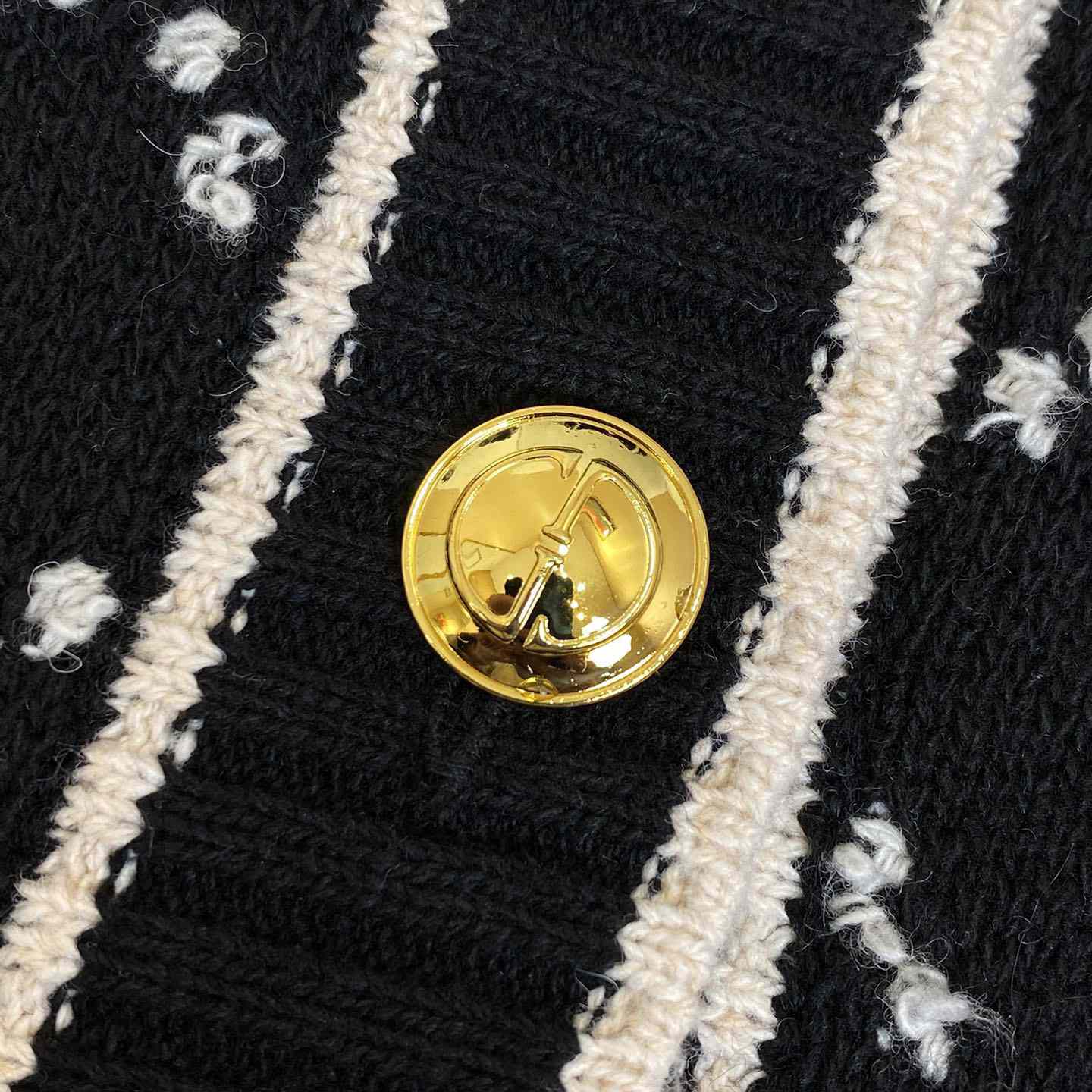 Gucci GG Wool Bouclé Jacquard Cardigan - PerfectKickZ