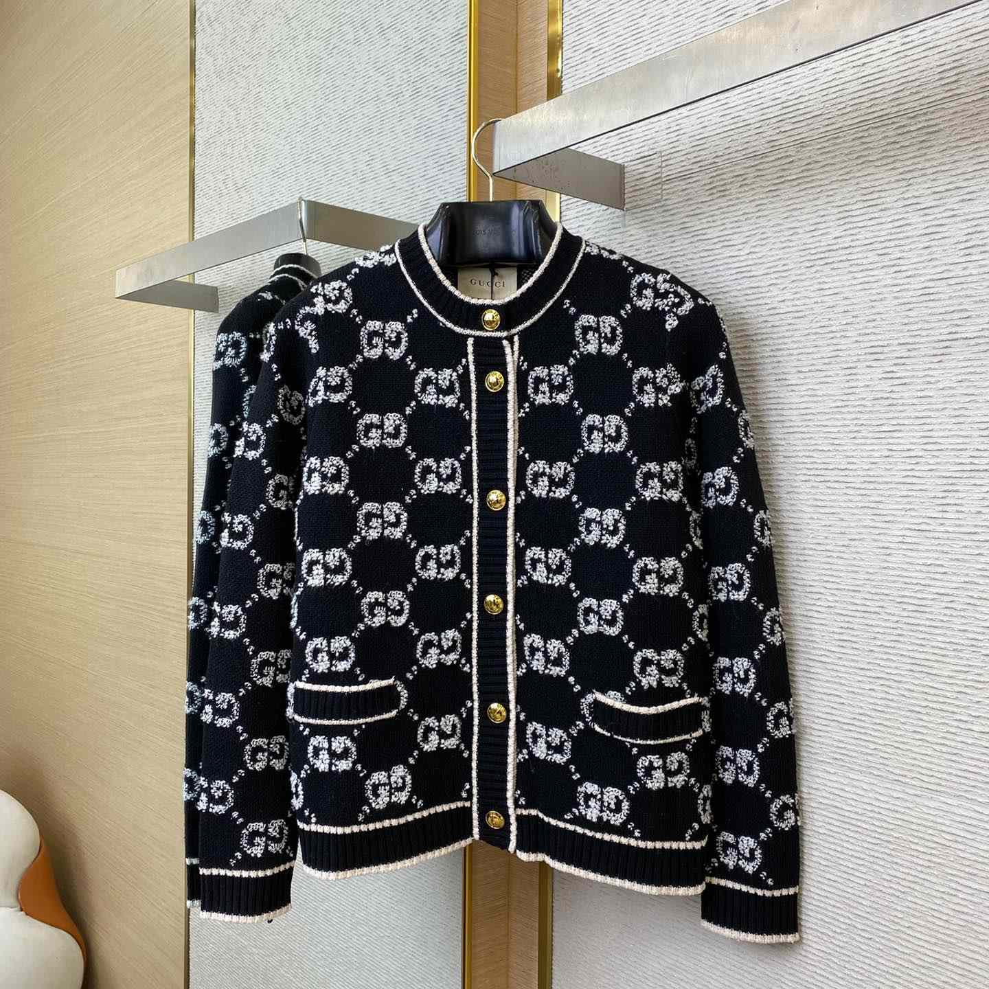 Gucci GG Wool Bouclé Jacquard Cardigan - PerfectKickZ