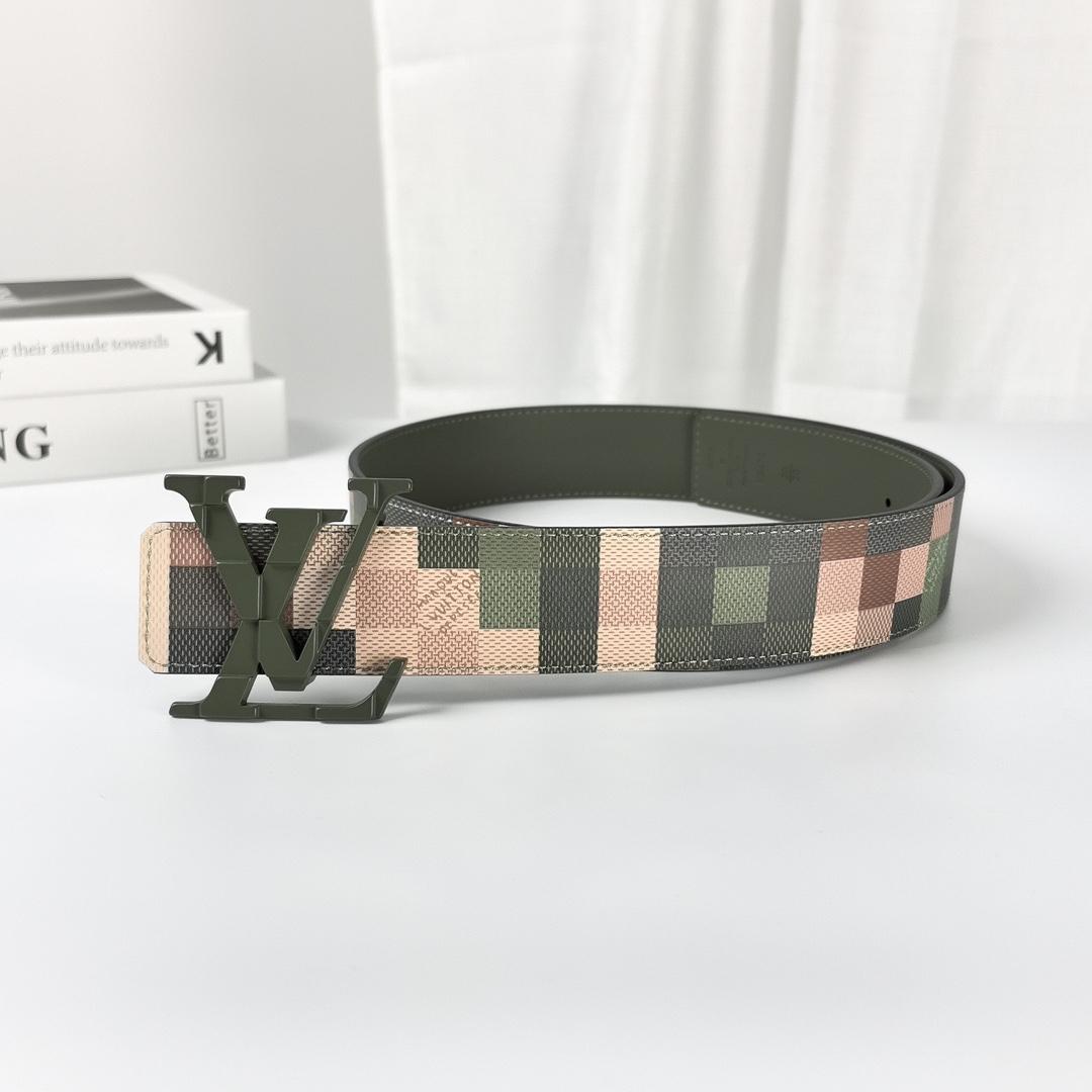 Louis Vuitton LV Mega Pixel 40mm Reversible Belt - PerfectKickZ