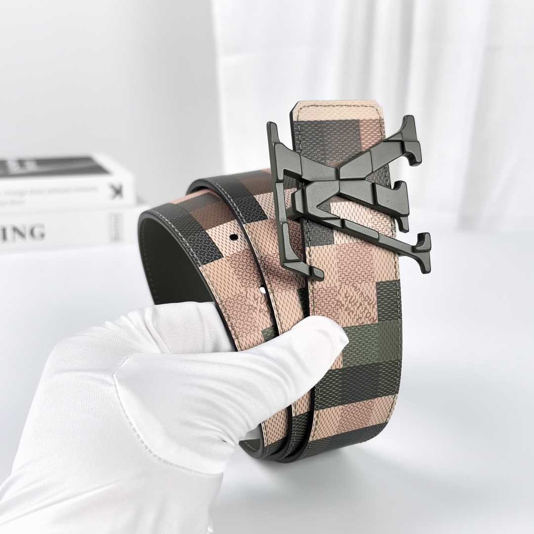 Louis Vuitton LV Mega Pixel 40mm Reversible Belt - PerfectKickZ