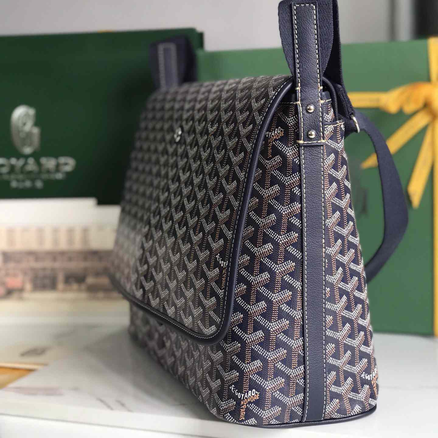 Goyard Capetien MM Messenger Bag   - 