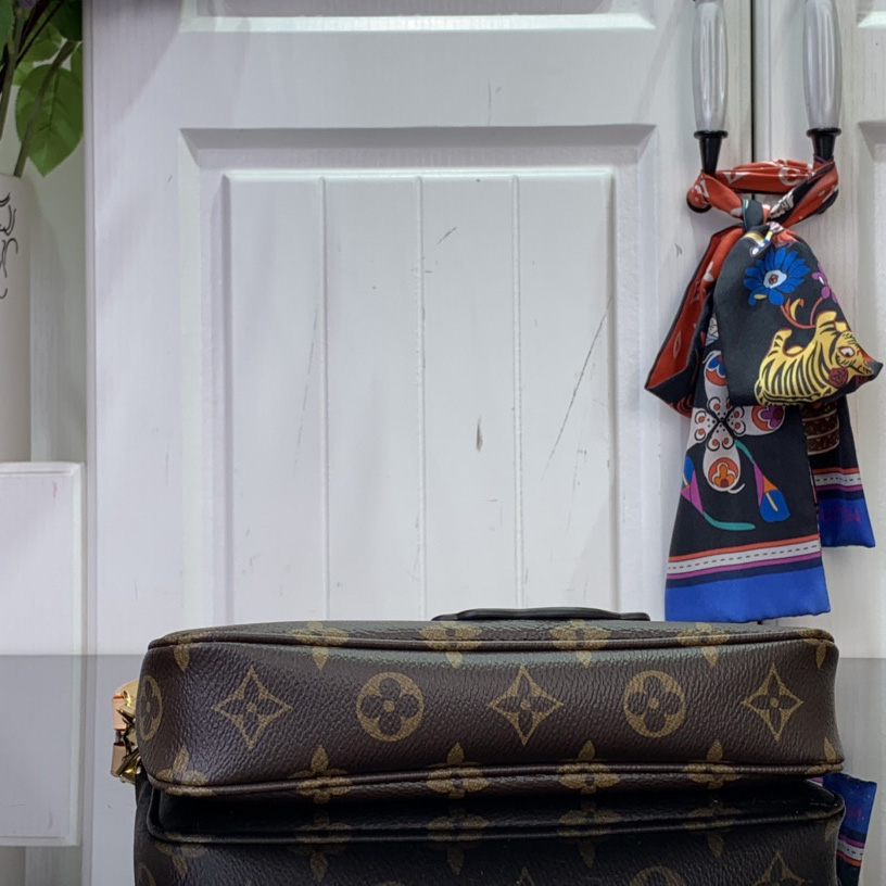 Louis Vuitton LV x TM Pochette Accessoires   M13440 - PerfectKickZ