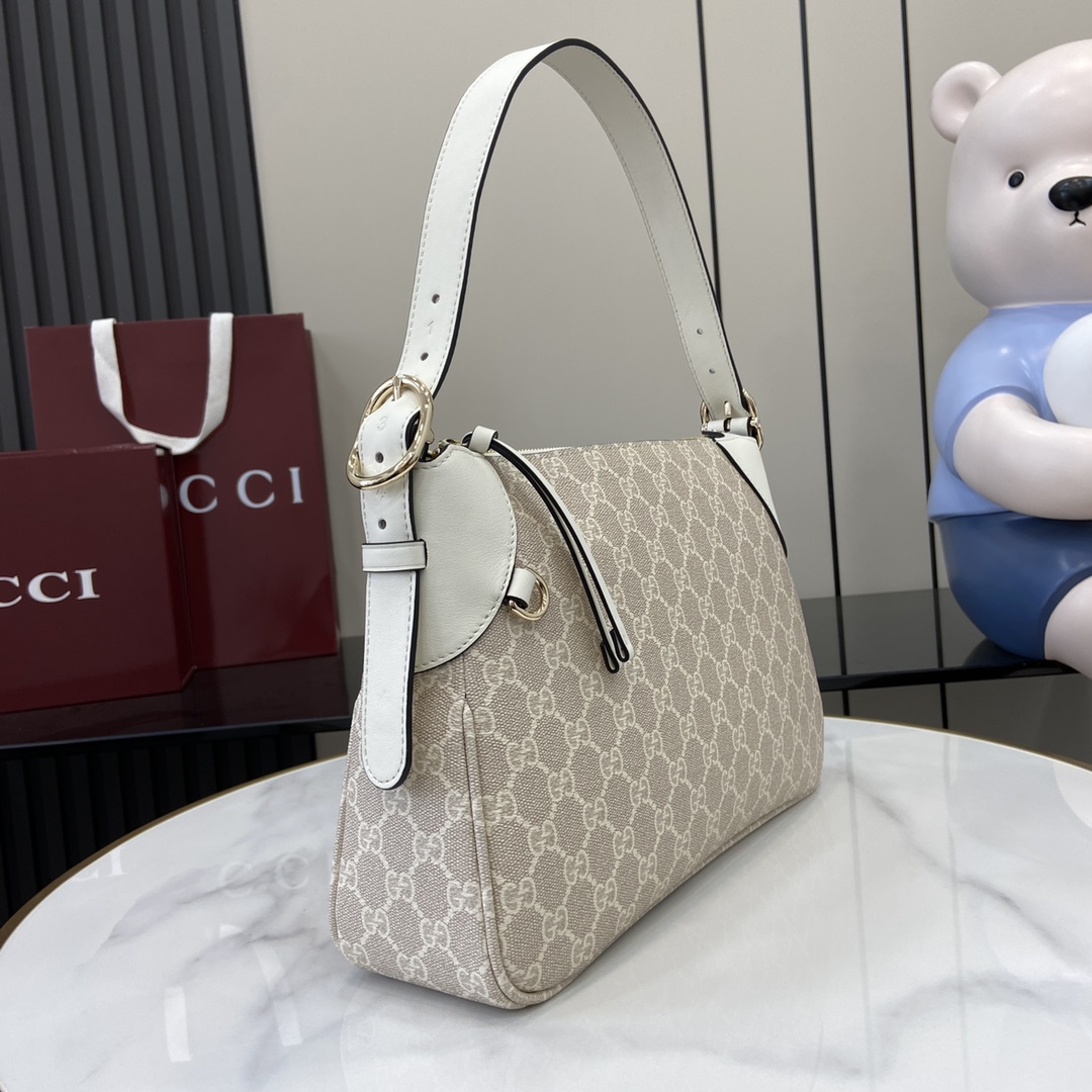 Gucci GG Emblem Medium Shoulder Bag - PerfectKickZ