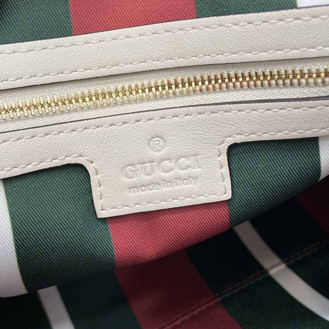 Gucci GG Emblem Medium Shoulder Bag - 