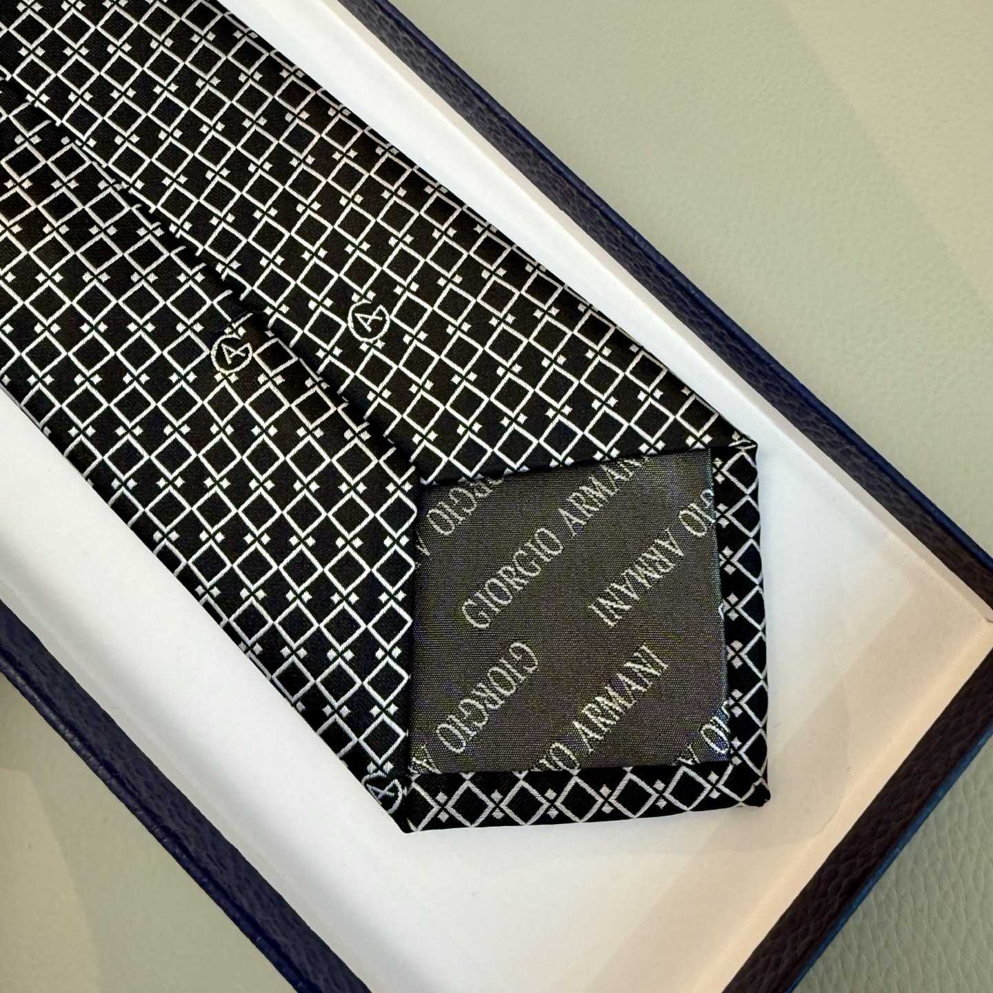 Hermes Maillons Vagues Tie - PerfectKickZ