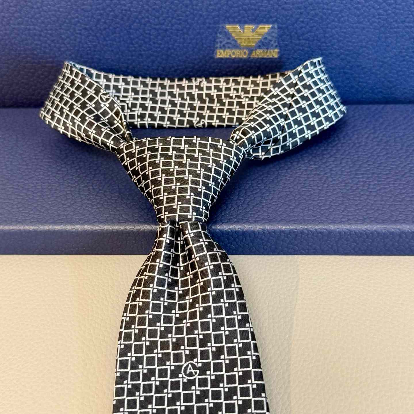 Hermes Maillons Vagues Tie - PerfectKickZ