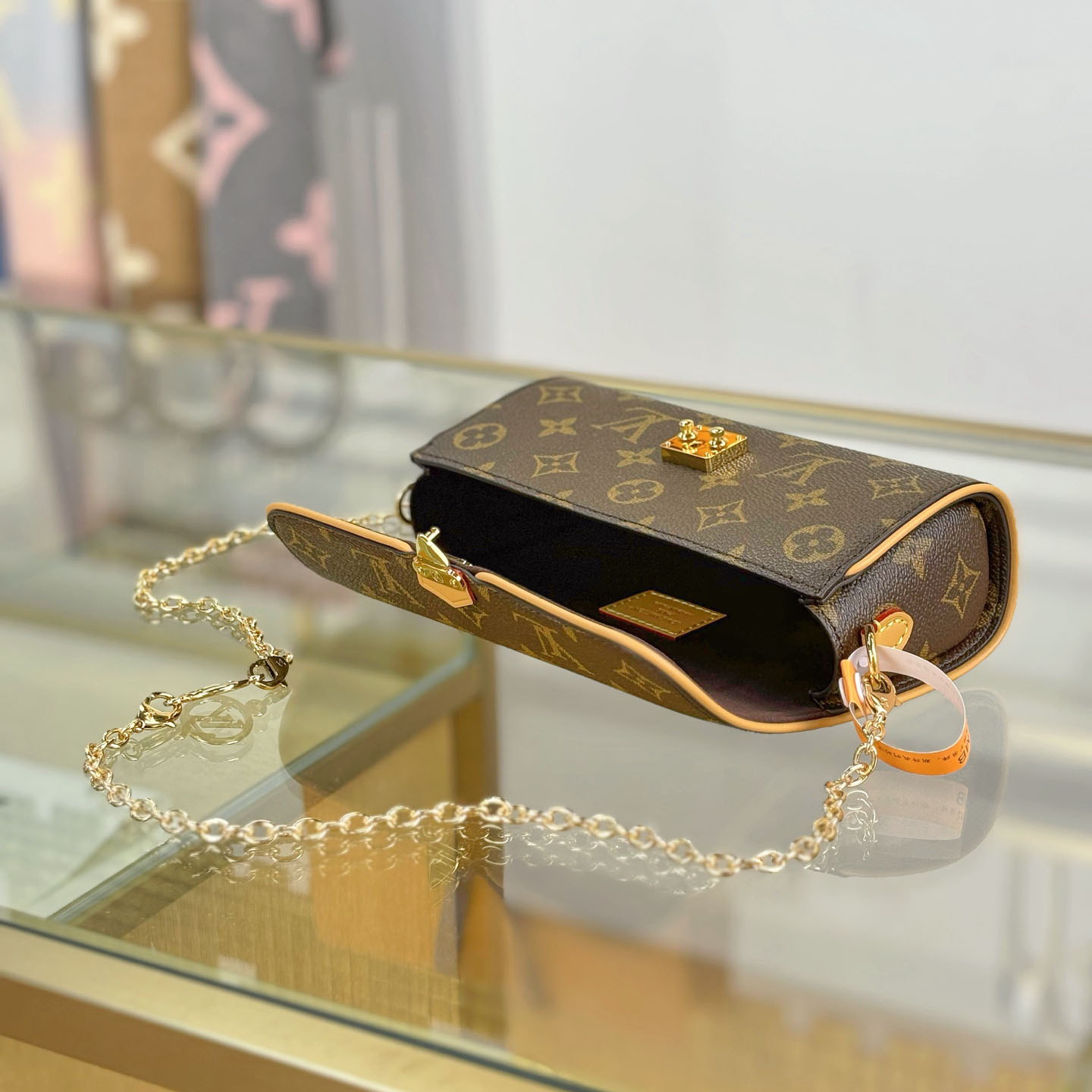  Louis Vuitton Pochette Camille   M13566 - PerfectKickZ