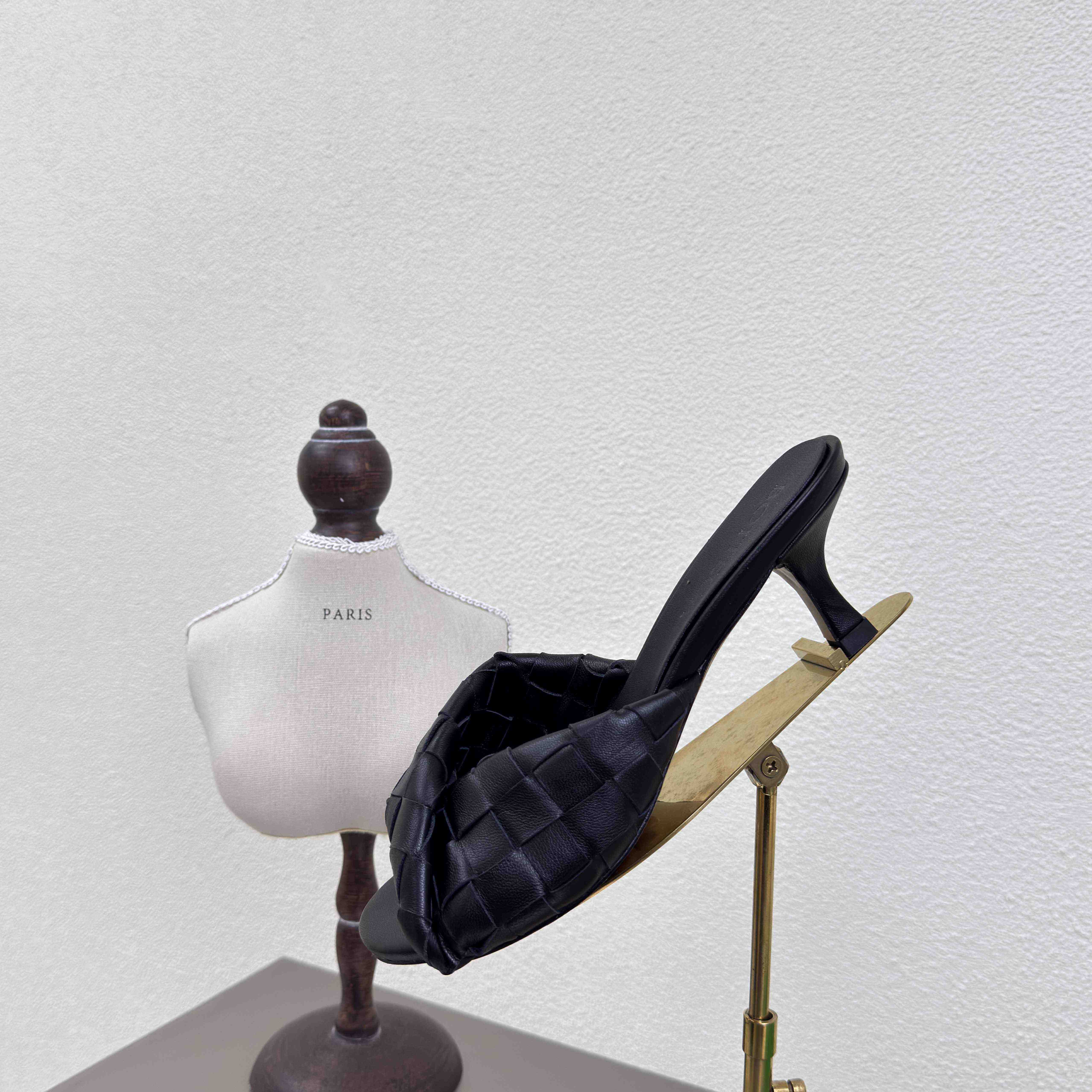 Bottega Veneta Blink Mule - PerfectKickZ