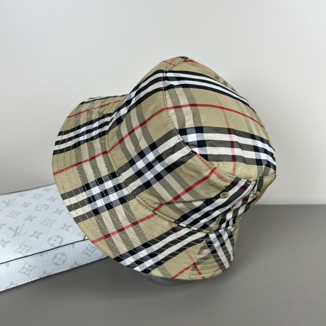 Burberry Check Bucket Hat - 