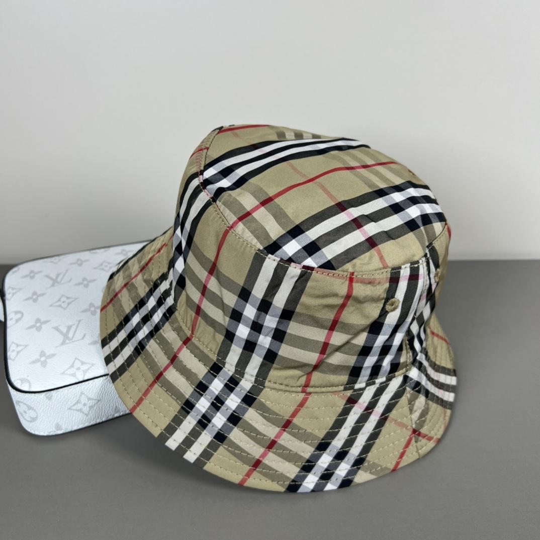 Burberry Check Bucket Hat - 