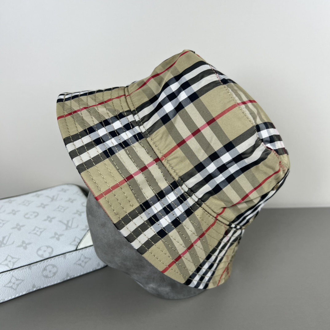 Burberry Check Bucket Hat - PerfectKickZ