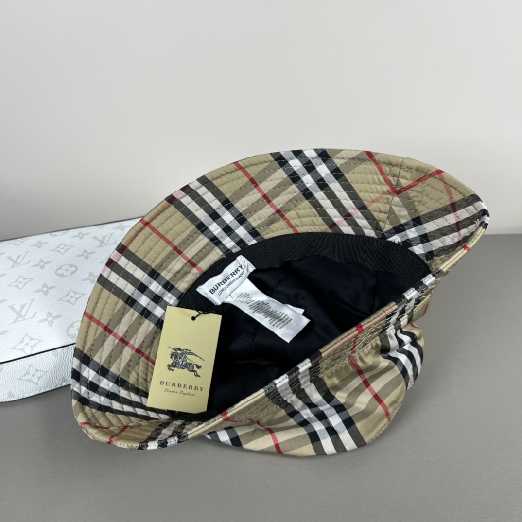 Burberry Check Bucket Hat - PerfectKickZ