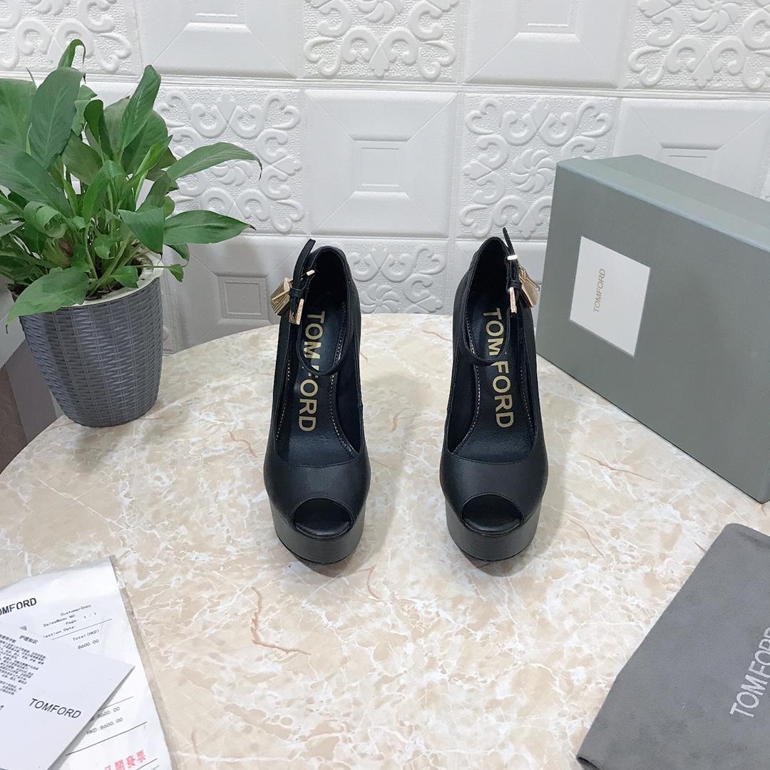 Tom Ford Padlock Peep Toe Platform Pump - PerfectKickZ