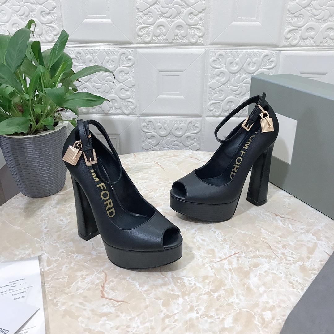 Tom Ford Padlock Peep Toe Platform Pump - PerfectKickZ