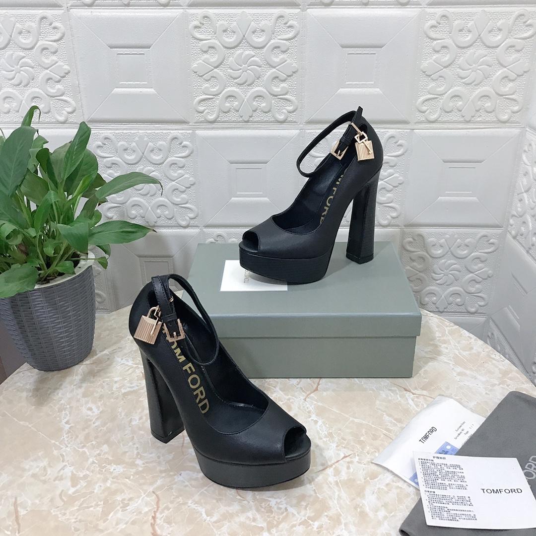 Tom Ford Padlock Peep Toe Platform Pump - PerfectKickZ