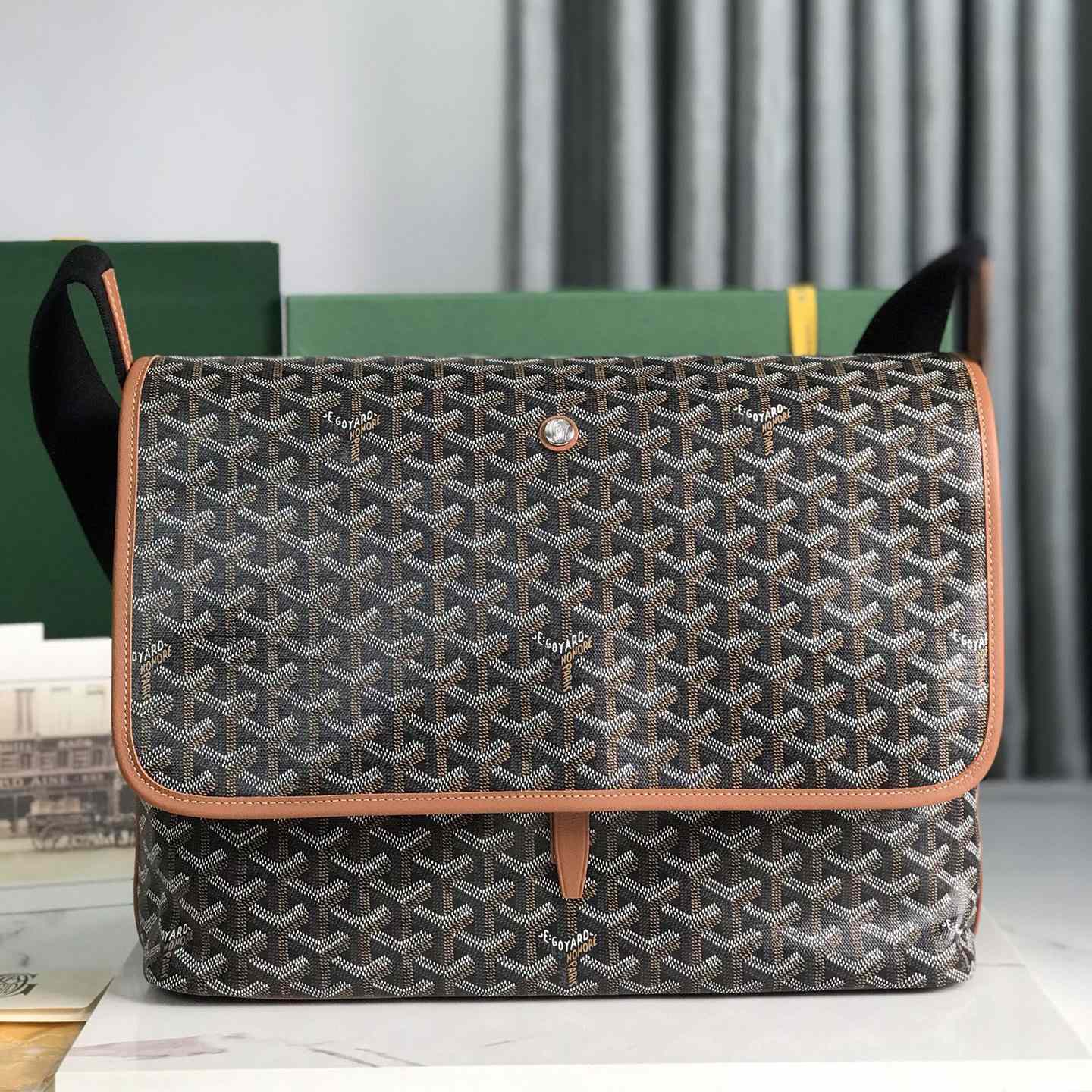 Goyard Capetien MM Messenger Bag   - PerfectKickZ