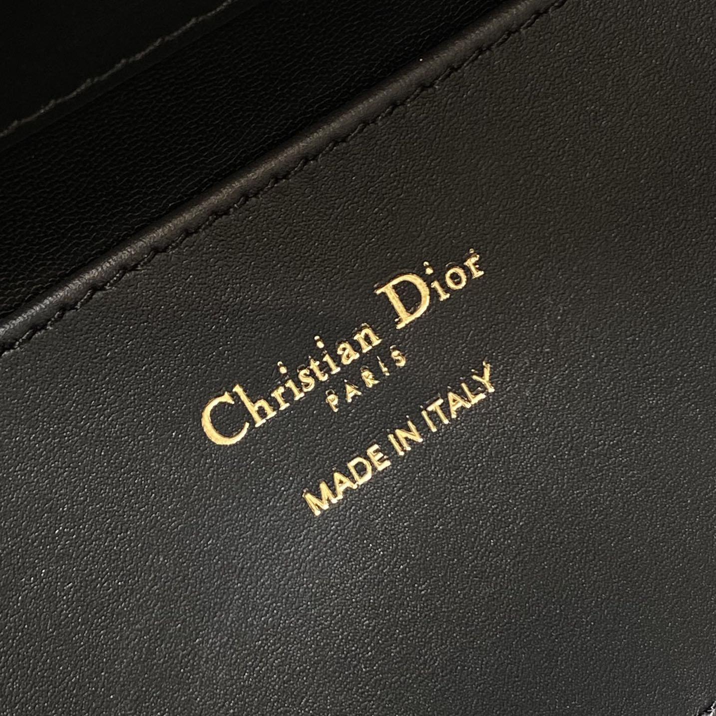 Dior Small Dior Toujours Vertical Tote Bag  - PerfectKickZ