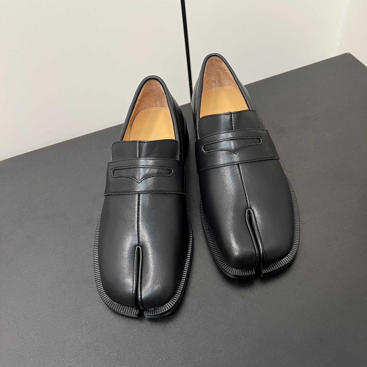 Maison Margiela Tabi Leather Loafers - PerfectKickZ