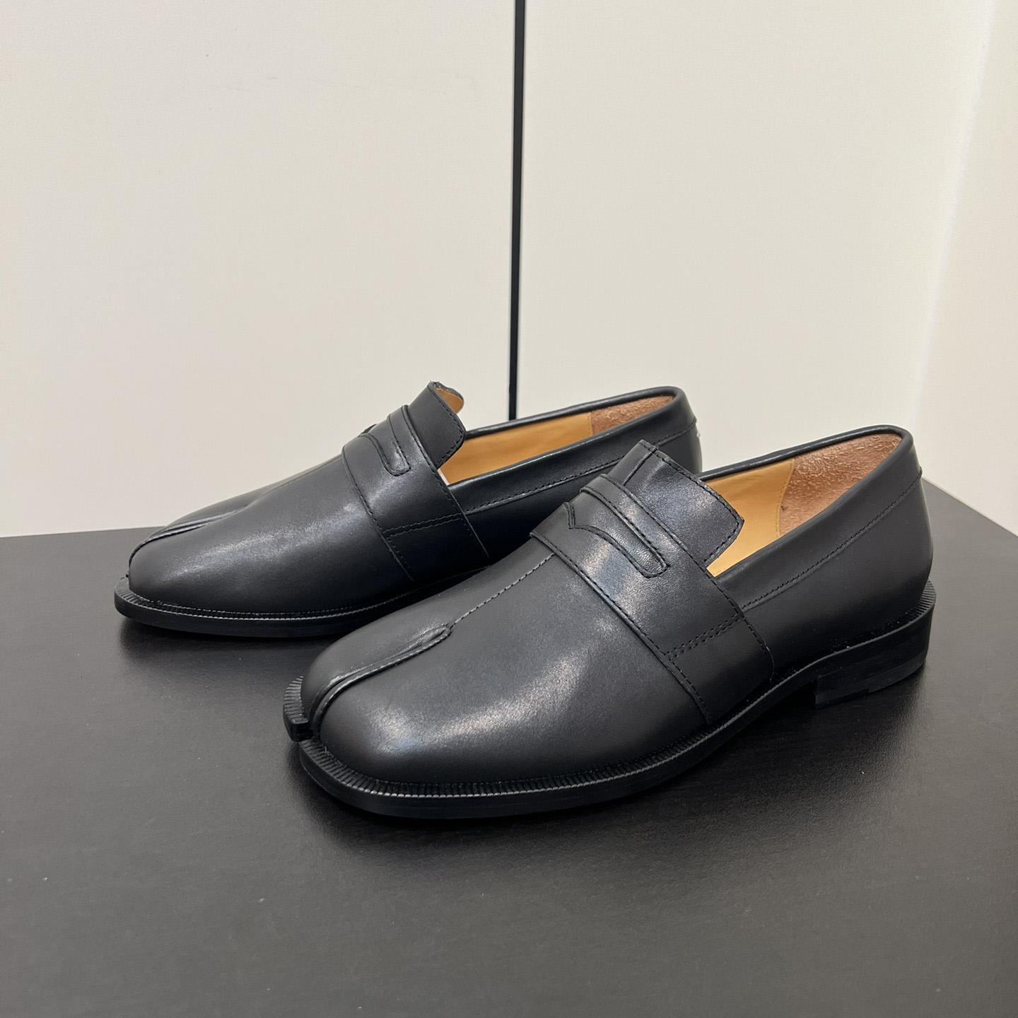 Maison Margiela Tabi Leather Loafers - PerfectKickZ