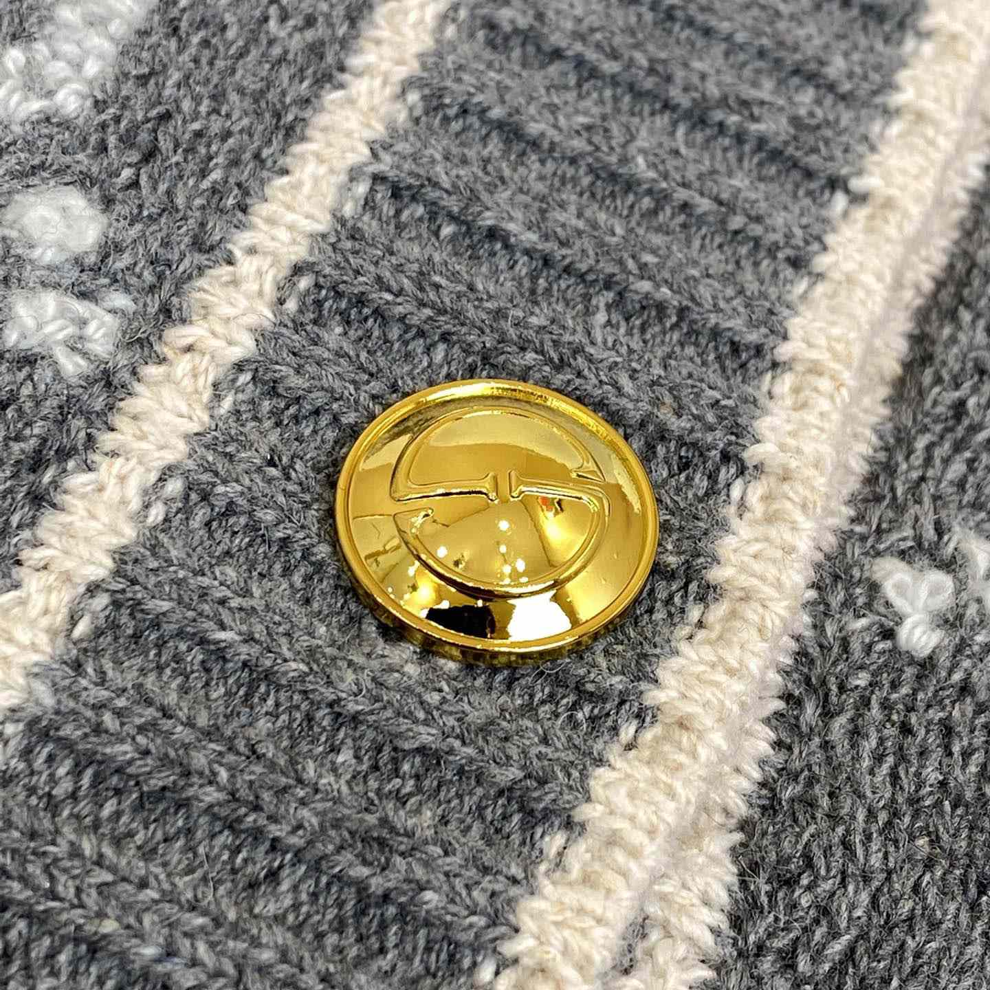 Gucci GG Wool Bouclé Jacquard Cardigan - PerfectKickZ