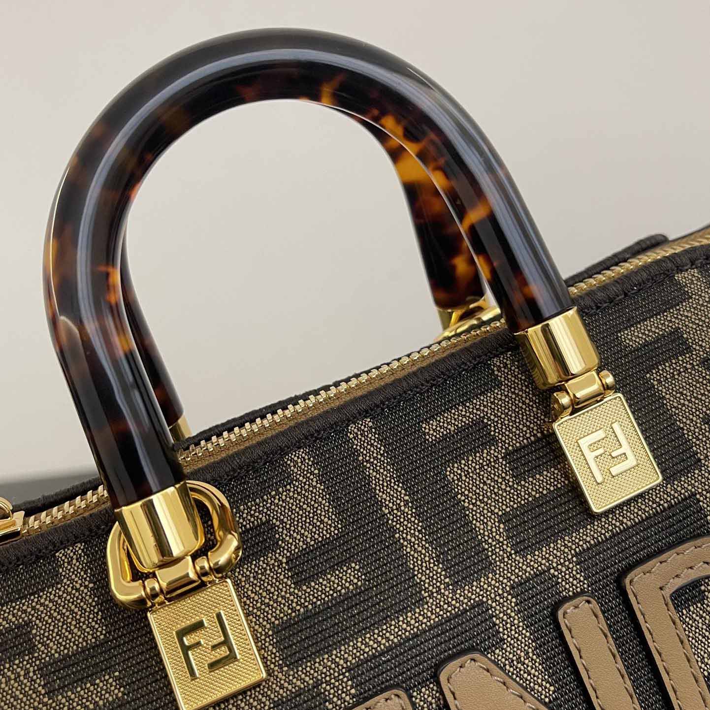 Fendi By The Way Tote Bag （17.5x18x8cm） - PerfectKickZ