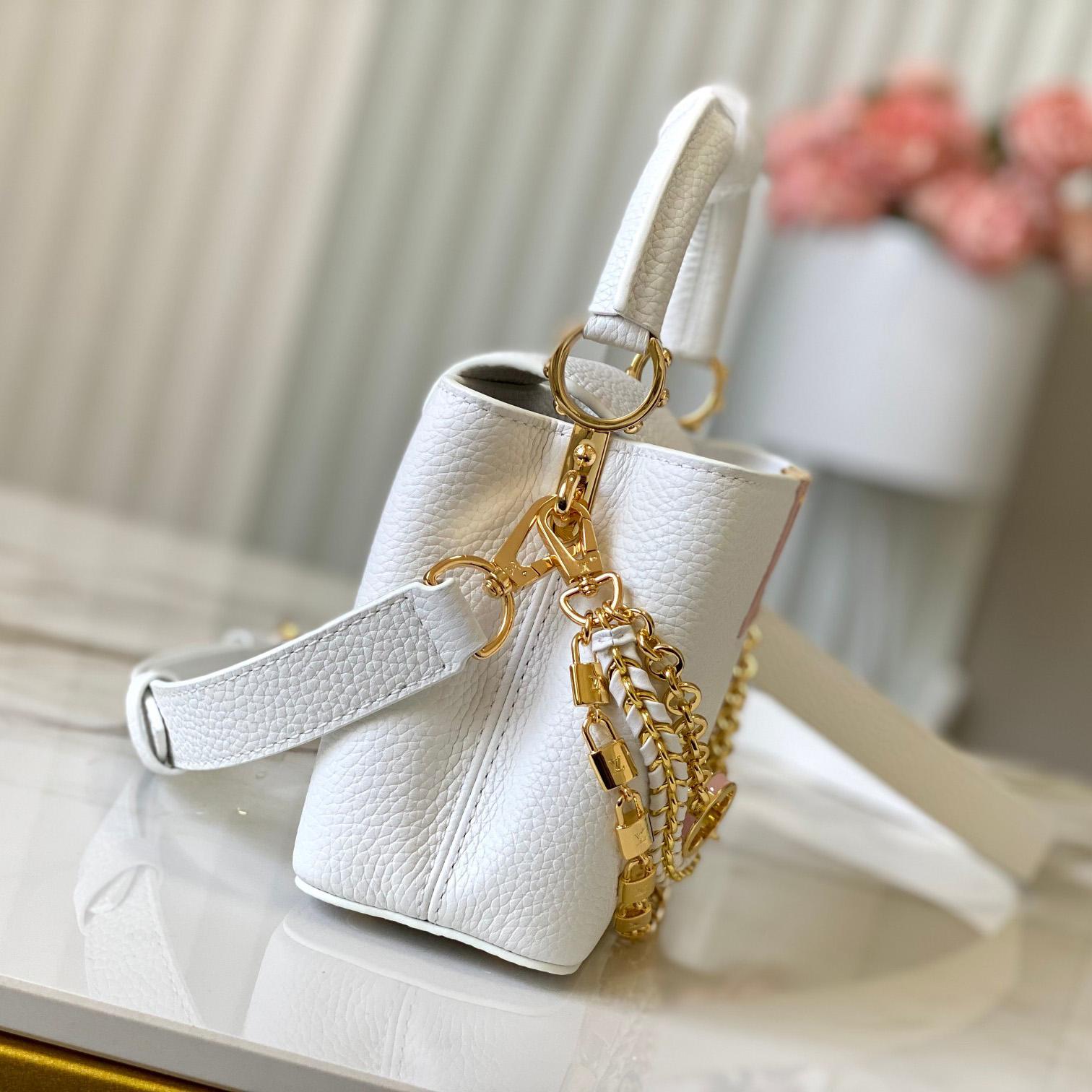 Louis Vuitton Capucines BB   M12279 - PerfectKickZ