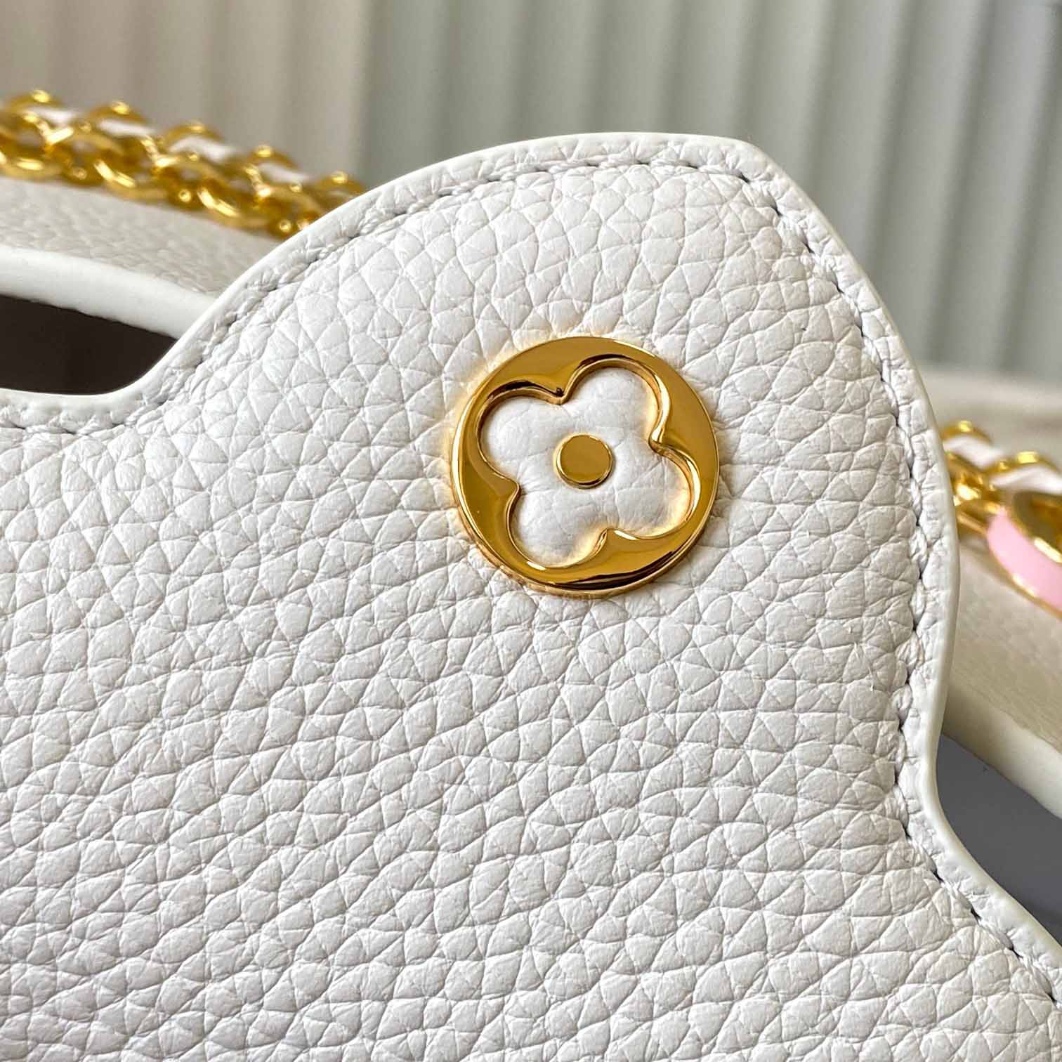 Louis Vuitton Capucines BB   M12279 - PerfectKickZ