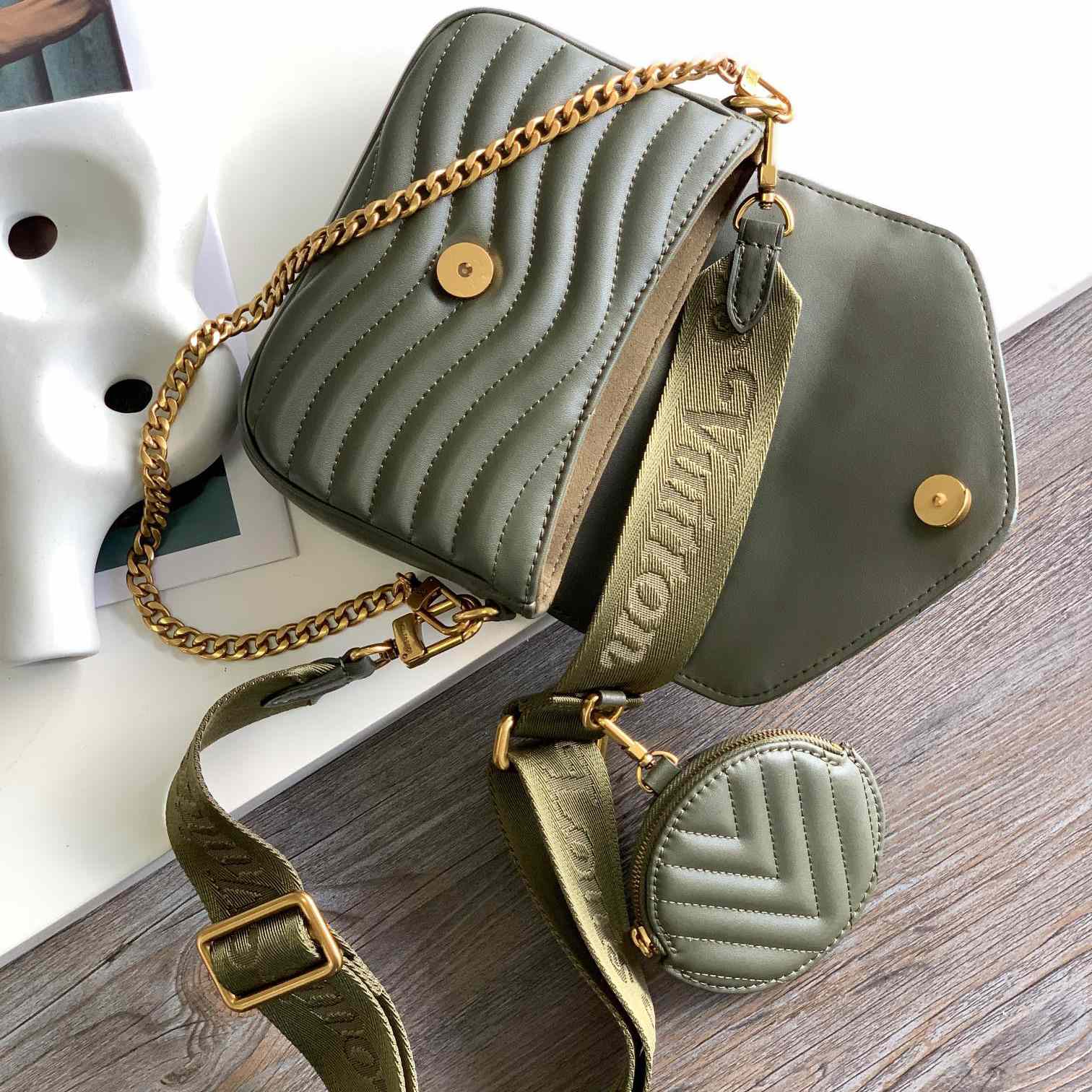  Louis Vuitton New Wave Multi-Pochette   （21x13x6.5cm）  M56471 - PerfectKickZ