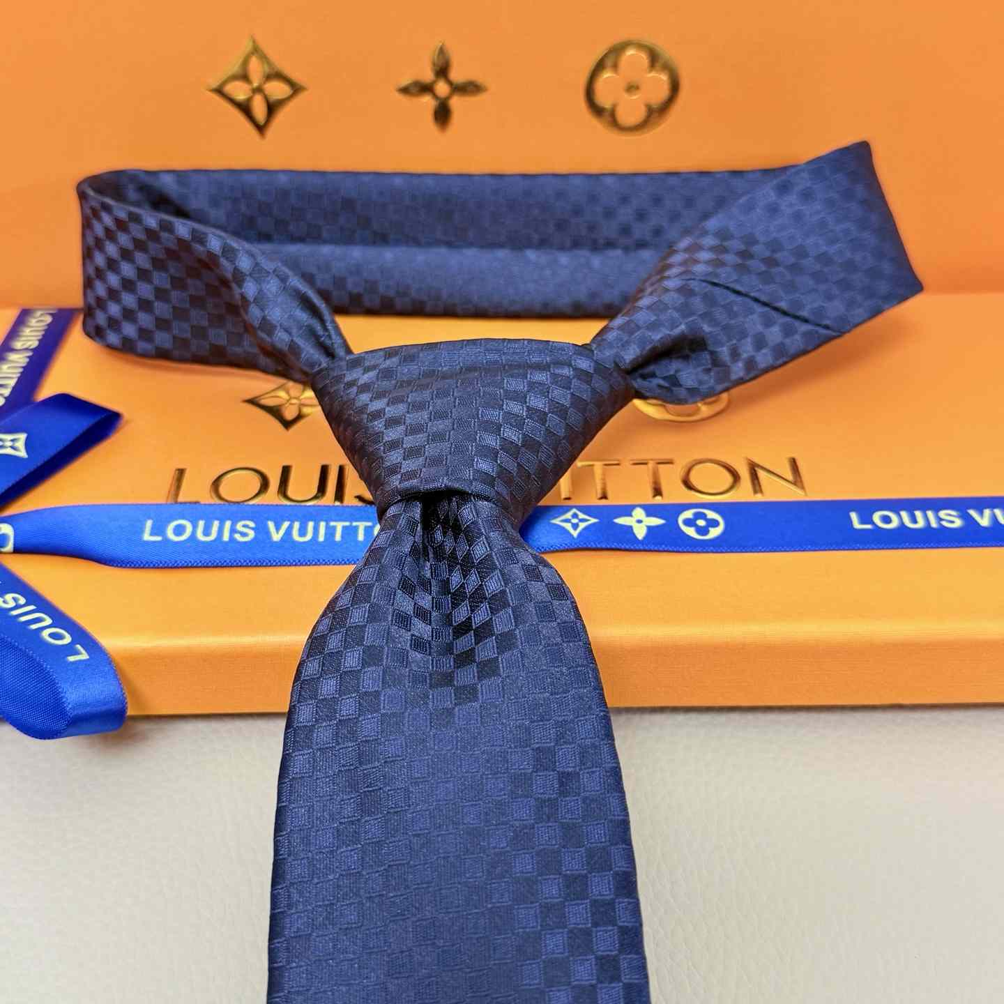 Louis Vuitton Damier Classique Tie - PerfectKickZ
