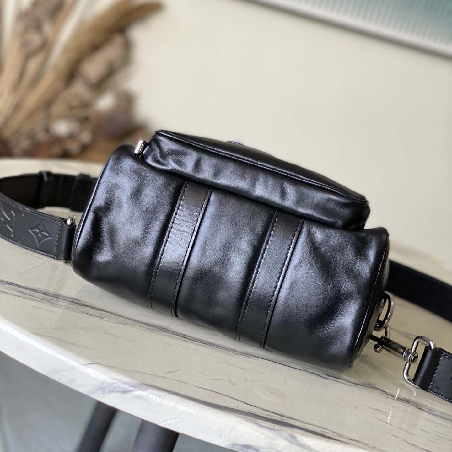 Louis Vuitton Keepall Cargo Bandoulière 25   M13988 - PerfectKickZ