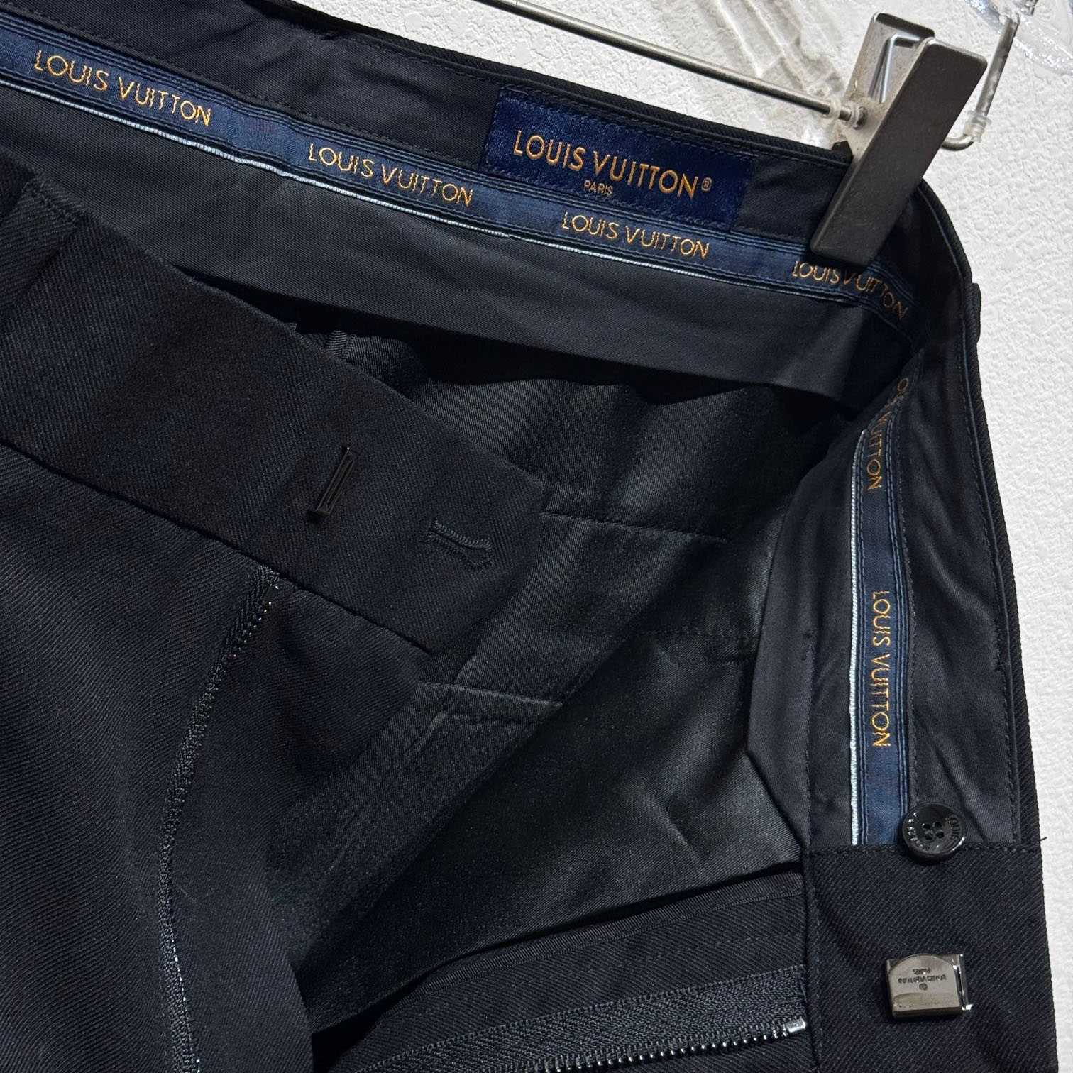 Louis Vuitton Cargo Shorts - PerfectKickZ